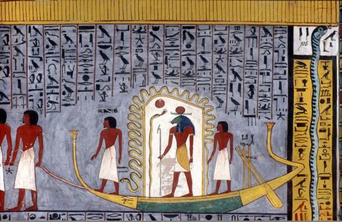 Бог Ра путешествует по подземному миру (рисунок из гробницы Рамзеса I). Источник: Википедия